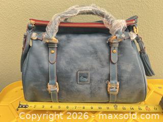 MaxSold Auction: Dooney & Bourke Leather Satchel/Tote, Blue/Teal - Las Vegas (Nevada, USA) PARTNER MANAGED Estate Sale Online Auction -  Argent Star Court
