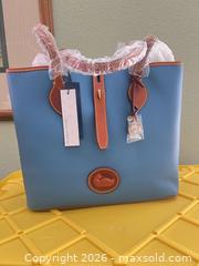 MaxSold Auction: Dooney & Bourke Light Blue All-Weather Leather Tote - Las Vegas (Nevada, USA) PARTNER MANAGED Estate Sale Online Auction -  Argent Star Court