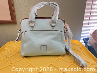 MaxSold Auction: Dooney & Bourke Light Mint / Seafoam Leather Satchel, Medium - Las Vegas (Nevada, USA) PARTNER MANAGED Estate Sale Online Auction -  Argent Star Court