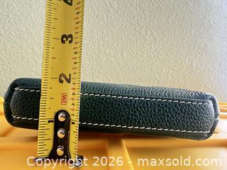 MaxSold Auction: Dooney & Bourke Pebbled Leather Kiss Lock Coin Purse, Green - Las Vegas (Nevada, USA) PARTNER MANAGED Estate Sale Online Auction -  Argent Star Court