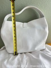 MaxSold Auction: Dooney & Bourke White Pebbled Leather Shoulder Bag - Las Vegas (Nevada, USA) PARTNER MANAGED Estate Sale Online Auction -  Argent Star Court