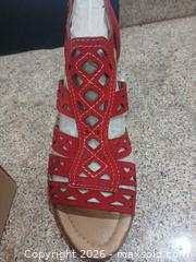 MaxSold Auction: Earth Women's Bright Red Suede Slip-On Sandal Size 7.5 - Las Vegas (Nevada, USA) PARTNER MANAGED Estate Sale Online Auction -  Argent Star Court