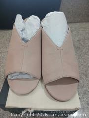 MaxSold Auction: Eileen Fisher Blush Tumbled Nubuck Mule Size 7.5 - Las Vegas (Nevada, USA) PARTNER MANAGED Estate Sale Online Auction -  Argent Star Court