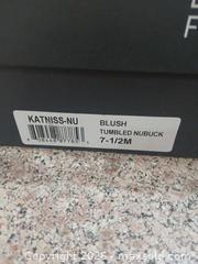 MaxSold Auction: Eileen Fisher Blush Tumbled Nubuck Mule Size 7.5 - Las Vegas (Nevada, USA) PARTNER MANAGED Estate Sale Online Auction -  Argent Star Court