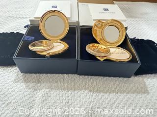 MaxSold Auction: Estée Lauder Compact Powder / Mirror Set of 2 - Las Vegas (Nevada, USA) PARTNER MANAGED Estate Sale Online Auction -  Argent Star Court