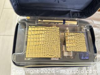MaxSold Auction: Estée Lauder Makeup & Skincare Gift Set with Travel Case - Las Vegas (Nevada, USA) PARTNER MANAGED Estate Sale Online Auction -  Argent Star Court