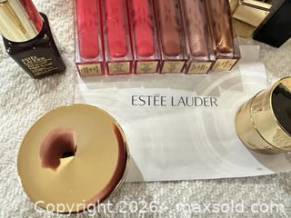 MaxSold Auction: Estée Lauder Makeup & Skincare Lot with Cosmetic Pouch - Las Vegas (Nevada, USA) PARTNER MANAGED Estate Sale Online Auction -  Argent Star Court