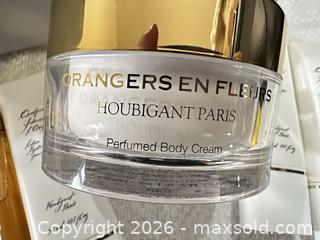 MaxSold Auction: Houbigant Iris des Champs & Orangers en Fleurs Perfume Gift Set - Las Vegas (Nevada, USA) PARTNER MANAGED Estate Sale Online Auction -  Argent Star Court