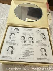 MaxSold Auction: Jane Iredale Makeup Starter Kit - Las Vegas (Nevada, USA) PARTNER MANAGED Estate Sale Online Auction -  Argent Star Court