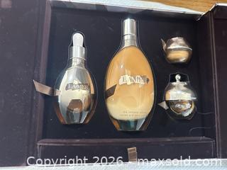 MaxSold Auction: La Mer The Genaissance de La Mer Skincare Gift Set - Las Vegas (Nevada, USA) PARTNER MANAGED Estate Sale Online Auction -  Argent Star Court