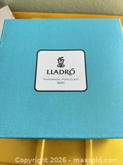 MaxSold Auction: Lladró Porcelain Figurine Attentive Bunny with Flowers - Las Vegas (Nevada, USA) PARTNER MANAGED Estate Sale Online Auction -  Argent Star Court