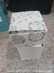 MaxSold Auction: Lladró Scented Candle in Glass Jar with Porcelain Cherub Lid - Las Vegas (Nevada, USA) PARTNER MANAGED Estate Sale Online Auction -  Argent Star Court