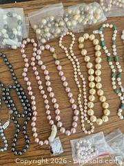 MaxSold Auction: Lot of 30+ Mixed Faux Pearl, Beaded & Metal Jewelry - Las Vegas (Nevada, USA) PARTNER MANAGED Estate Sale Online Auction -  Argent Star Court