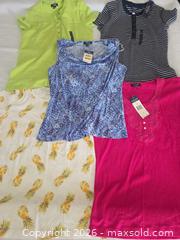 MaxSold Auction: Lot of 5 Large Tops – Mixed Short Sleeve & Sleeveless - Las Vegas (Nevada, USA) PARTNER MANAGED Estate Sale Online Auction -  Argent Star Court