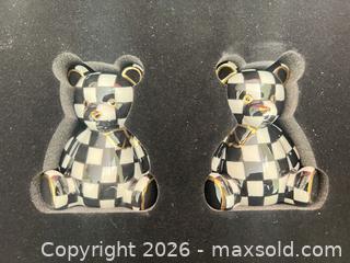 MaxSold Auction: Mackenzie-Childs Black & White Check Salt and Pepper Shakers - Las Vegas (Nevada, USA) PARTNER MANAGED Estate Sale Online Auction -  Argent Star Court