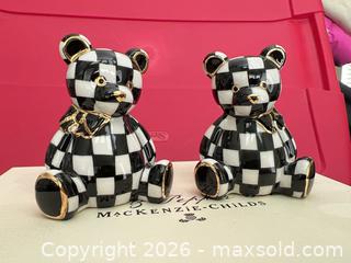 MaxSold Auction: Mackenzie-Childs Black & White Check Salt and Pepper Shakers - Las Vegas (Nevada, USA) PARTNER MANAGED Estate Sale Online Auction -  Argent Star Court