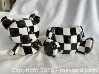 MaxSold Auction: Mackenzie-Childs Black & White Checkerboard Ceramic Cookie Jar - Las Vegas (Nevada, USA) PARTNER MANAGED Estate Sale Online Auction -  Argent Star Court