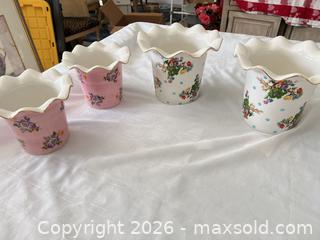 MaxSold Auction: MacKenzie-Childs Set of 4 Small Porcelain Decorative Containers - Las Vegas (Nevada, USA) PARTNER MANAGED Estate Sale Online Auction -  Argent Star Court