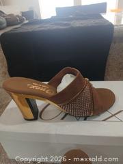 MaxSold Auction: Onex Heeled Mule Slide Brown/Camel Size 7 - Las Vegas (Nevada, USA) PARTNER MANAGED Estate Sale Online Auction -  Argent Star Court