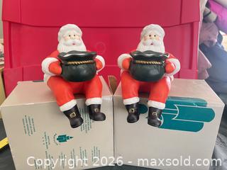 MaxSold Auction: Partylite Ceramic Figurines, Red/White/Black, 4–6 in (2) - Las Vegas (Nevada, USA) PARTNER MANAGED Estate Sale Online Auction -  Argent Star Court