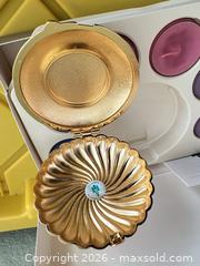 MaxSold Auction: PartyLite Travel Tealight Set with Gold-Tone Holder - Las Vegas (Nevada, USA) PARTNER MANAGED Estate Sale Online Auction -  Argent Star Court