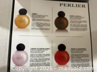 MaxSold Auction: Perlier 4-Piece Mini Bath Set — Honey & Floral Scents - Las Vegas (Nevada, USA) PARTNER MANAGED Estate Sale Online Auction -  Argent Star Court