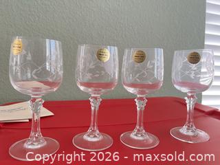 MaxSold Auction: Princess House Lead Crystal Wine Glasses, Etched Floral (Set of 4) - Las Vegas (Nevada, USA) PARTNER MANAGED Estate Sale Online Auction -  Argent Star Court