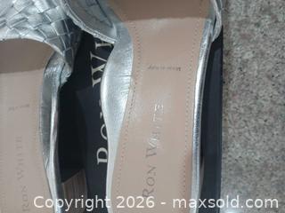 MaxSold Auction: Ron White Emia Woven Slide Mule Silver US 7.5 - Las Vegas (Nevada, USA) PARTNER MANAGED Estate Sale Online Auction -  Argent Star Court