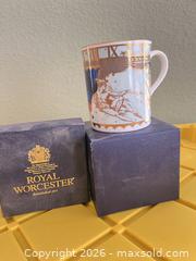 MaxSold Auction: Royal Worcester Space/Millennium Gold-Gilded Mug - Las Vegas (Nevada, USA) PARTNER MANAGED Estate Sale Online Auction -  Argent Star Court