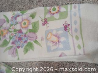 MaxSold Auction: Set of 3 Drug GM Cotton Terry Hand & Kitchen Towels - Las Vegas (Nevada, USA) PARTNER MANAGED Estate Sale Online Auction -  Argent Star Court