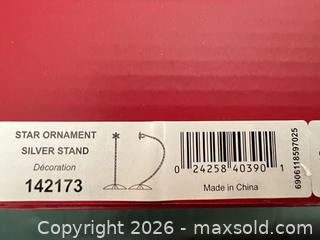 MaxSold Auction: Silver Metal Ornament Stand - Las Vegas (Nevada, USA) PARTNER MANAGED Estate Sale Online Auction -  Argent Star Court