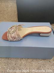 MaxSold Auction: Something Bleu Women's Slide Sandals Size 7.5 Rose/Silver - Las Vegas (Nevada, USA) PARTNER MANAGED Estate Sale Online Auction -  Argent Star Court