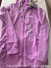 MaxSold Auction: Tek Gear Women's Purple Zip-Up Hoodie, Size M - Las Vegas (Nevada, USA) PARTNER MANAGED Estate Sale Online Auction -  Argent Star Court