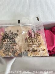 MaxSold Auction: Three Kings Gifts Octagonal Decorative Jewelry & Incense Resin Box - Las Vegas (Nevada, USA) PARTNER MANAGED Estate Sale Online Auction -  Argent Star Court