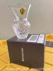 MaxSold Auction: Waterford Crystal Clear Vase, 4.5 in - Las Vegas (Nevada, USA) PARTNER MANAGED Estate Sale Online Auction -  Argent Star Court