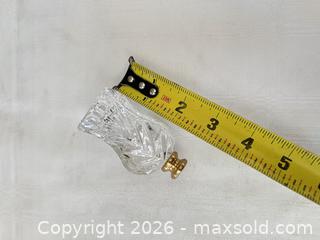 MaxSold Auction: Waterford Crystal Cut Glass Lamp Finial, Clear - Las Vegas (Nevada, USA) PARTNER MANAGED Estate Sale Online Auction -  Argent Star Court