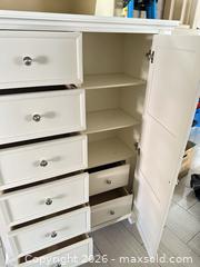 MaxSold Auction: White Engineered Wood Dresser with 8+ Drawers and Side Cabinet - Las Vegas (Nevada, USA) PARTNER MANAGED Estate Sale Online Auction -  Argent Star Court