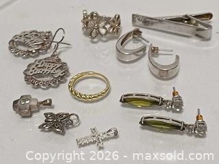 MaxSold Auction: Mixed 925 Silver Jewelry Lot - Toronto (Ontario, Canada) PARTNER MANAGED Reseller Online Auction - Queen Street West.
