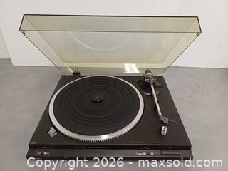 MaxSold Auction: Technic SL-DD22 Turntable  - Toronto (Ontario, Canada) PARTNER MANAGED Reseller Online Auction - Queen Street West.