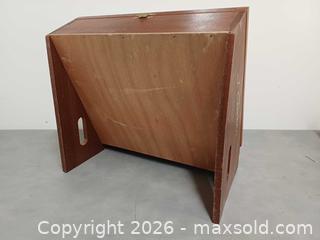 MaxSold Auction: Vintage Cartes Cigar Counter Display Cabinet - Toronto (Ontario, Canada) PARTNER MANAGED Reseller Online Auction - Queen Street West.