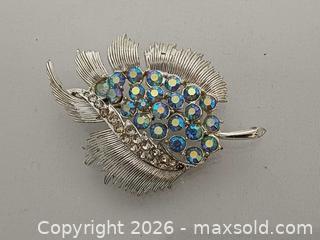 MaxSold Auction: Vintage Coro AB Rhinestone Brooch  - Toronto (Ontario, Canada) PARTNER MANAGED Reseller Online Auction - Queen Street West.