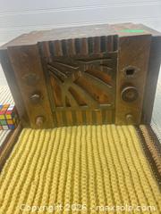 MaxSold Auction: Vintage Radio - Carleton Place (Ontario, Canada) SELLER MANAGED Reseller Online Auction - Victoria Street