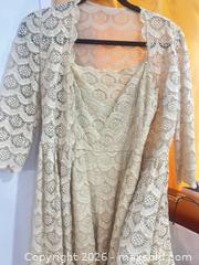 MaxSold Auction: Vintage Wear lot 3 - Carleton Place (Ontario, Canada) SELLER MANAGED Reseller Online Auction - Victoria Street