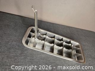 MaxSold Auction: Endurance 18/8 Stainless Steel Ice Cube Tray - Hamilton (Ontario, Canada) SELLER MANAGED Estate Sale Online Auction - Bishopsgate Avenue