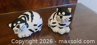 MaxSold Auction: Assorted Serving Platters, Marble Board, Plates & Flatware - Kingston (Ontario, Canada) PARTNER MANAGED Moving Online Auction - Fernmoor Drive