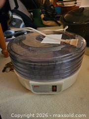 MaxSold Auction: HotTop Food Dehydrator KH-128D Plastic Trays 120V 250W-275W - Kingston (Ontario, Canada) PARTNER MANAGED Moving Online Auction - Fernmoor Drive