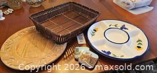 MaxSold Auction: Mixed Home Decor Serving Set — Ceramic Tray, Wood Charger, Wicker Tray - Kingston (Ontario, Canada) PARTNER MANAGED Moving Online Auction - Fernmoor Drive