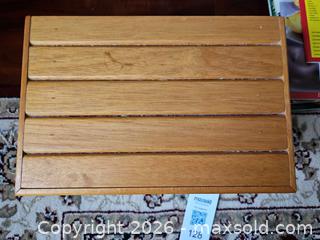 MaxSold Auction: Small Solid Wood Honey Oak Jewelry Box with Cedar Lining - Kingston (Ontario, Canada) PARTNER MANAGED Moving Online Auction - Fernmoor Drive
