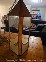 MaxSold Auction: Stained Glass & Metal Hanging Pendant Light with Chain - Kingston (Ontario, Canada) PARTNER MANAGED Moving Online Auction - Fernmoor Drive