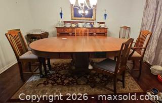 MaxSold Auction: Traditional Queen Anne Dining Table with 6 Matching Chairs - Kingston (Ontario, Canada) PARTNER MANAGED Moving Online Auction - Fernmoor Drive
